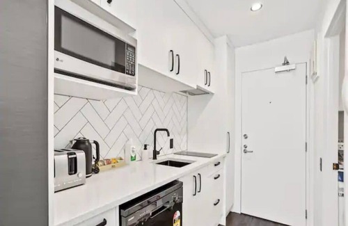Newton Apartment | Modern 1 Bedroom in Auckland Central Zodiak Stays