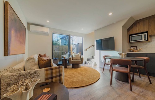 Christchurch City Centre Apartment | Modern 1BR Near Christchurch CBD & Cashel Street