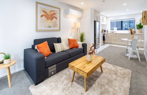 Christchurch City Centre House | Modern City Lifestyle: 2 Bedroom 1 Bath