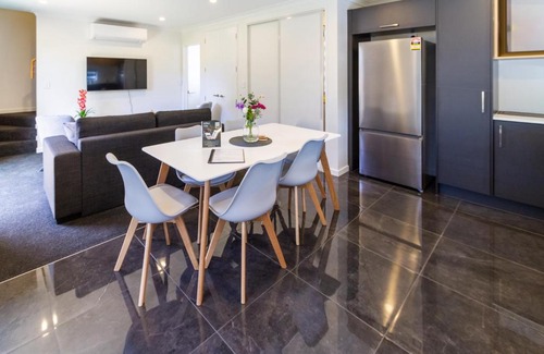 Riccarton House | Modern Home in Riccarton. Walk to Westfield Mall