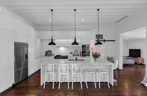 Mount Eden House | Modern Serenity on Disraeli Street