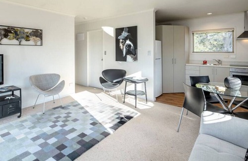 Martinborough House | Mokomoko Cottage, Martinborough