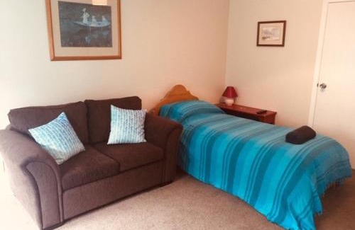 Waihi Beach House | Mollies Place - Waihi Beach Holiday Unit
