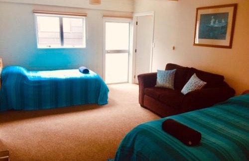 Waihi Beach House | Mollies Place - Waihi Beach Holiday Unit