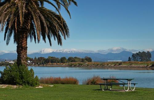 Stoke Apartment | Monaco Shores Apartment