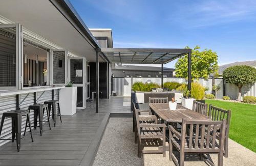 Lowburn House | Mountain View House