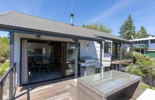 Tekapo House | Mountain Views, Nice Spot Newly renovated