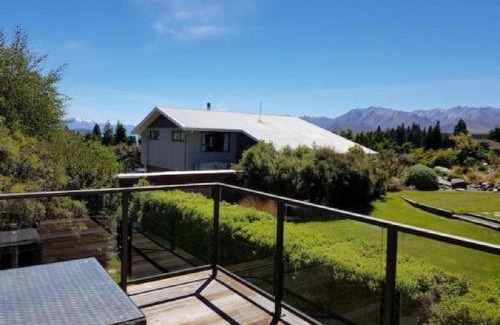 Tekapo House | Mountain Views, Nice Spot Newly renovated