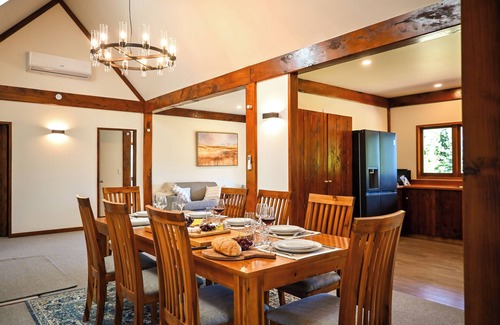 Kinloch House | Muirs Reef Lodge | Private Luxury Accommodation, Lake Taupo, Kinloch