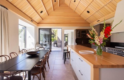 Speargrass Flat House | NEW! Speargrass Villa - Hot Tub - Swimming Pool