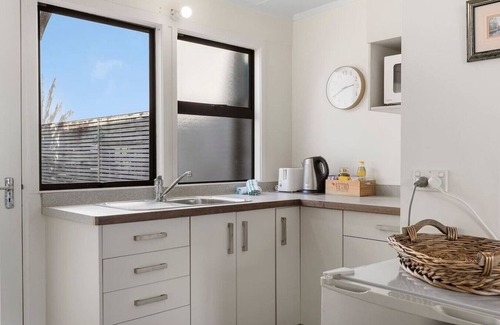 Hilltop Apartment | Ngauruhoe Cottage, couples escape