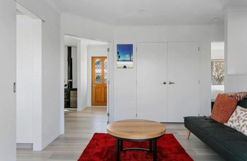 Nukuhau House | Nukuhau Haven, Serene Taupo Stay with Style, Space and Free Wi-Fi