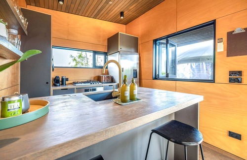 Onetangi Cabin | Obsidian Villa and Yurts by Waiheke Pure