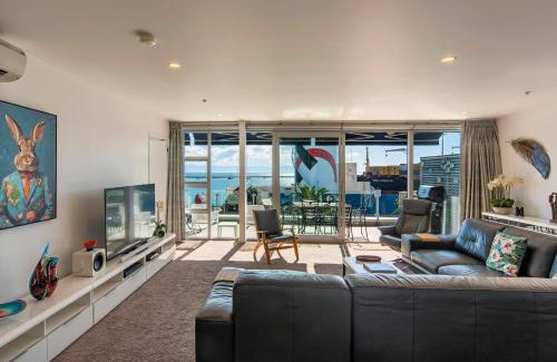 Stepneyville Apartment | Oceanfront Apartment at Latitude 41