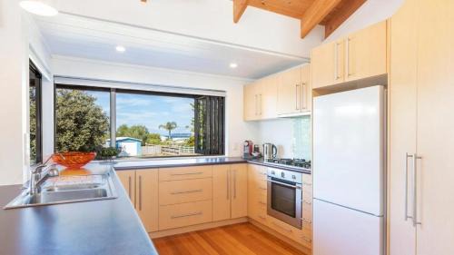 Omaha House | Omaha's Shore Thing