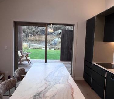 Kawarau Falls House | On the Loop