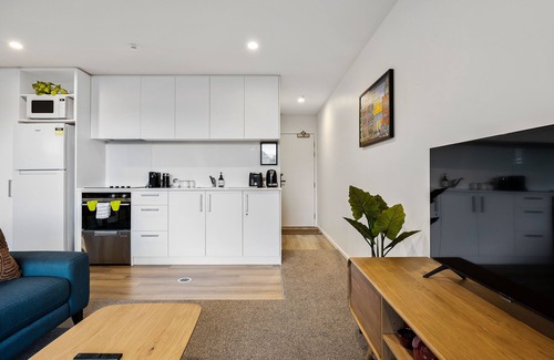 Christchurch City Centre Apartment | One Bedroom City Base with Free Carpark