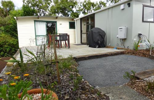 Tawharanui House | One Pigeon Takatu