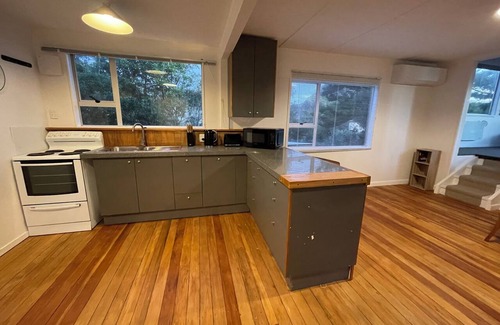Piha House | OPPOSITE THE BEACH