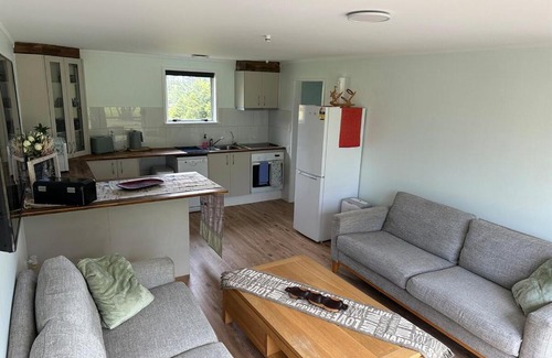 Mangapai Apartment | Otaika Valley Cottage