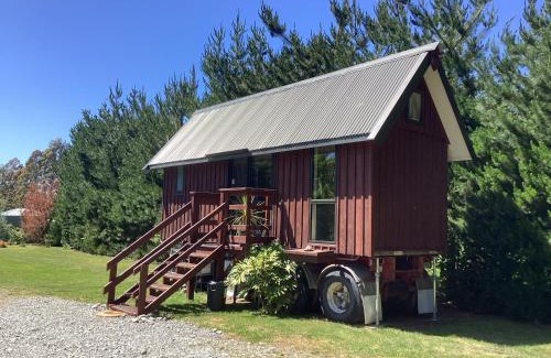 Mount Olympus Ski Field House | Oxford Tiny House