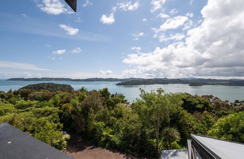 Paihia House | Paihia Bay View, 4 Bedroom & Spa