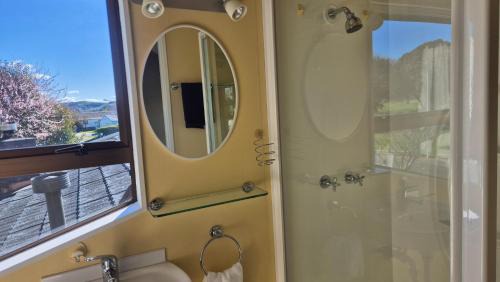 Napier House | Parkview Retreat- 3 Bedrooms and 3 Bathrooms