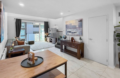 Parnell Apartment | Parnell Escape | Enormous Loft Apartment | Shops