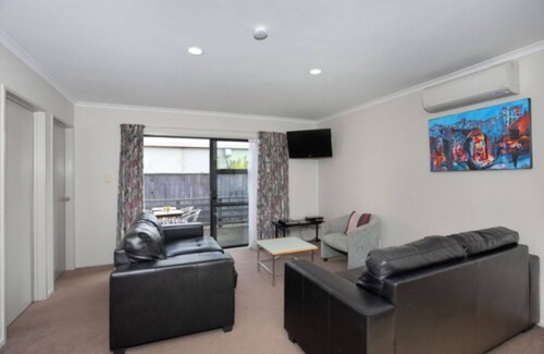 Palmerston North Hotel | Pavilion Motel & Conference Centre