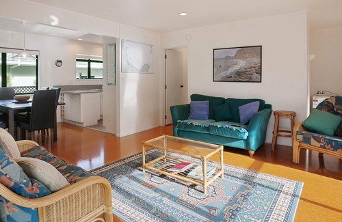 Bowentown House | PEACE OF THE BEACH - BOWENTOWN HOLIDAY HOME in Waihi Beach