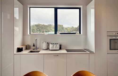 Opua Apartment | Peaceful Luxury Apartment in the heart of Opua Marina