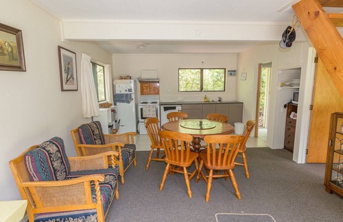 Kuratau Cottage | Pihanga Cottage - Kuratau Bach