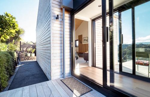 Akaroa Bed & Breakfast | Pinot's Pod