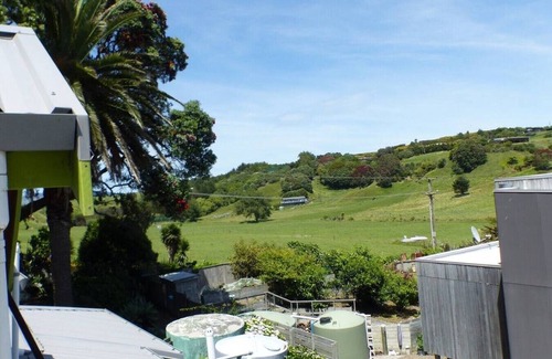 Waiotahi House | Pohutukawa Rise -Coastal Holiday Home