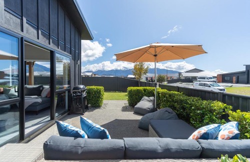 Te Anau House | Pounamu Paradise - Te Anau Holiday Home
