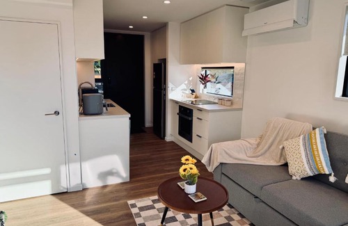 Riccarton House | Premium location - CBD & Hagley park