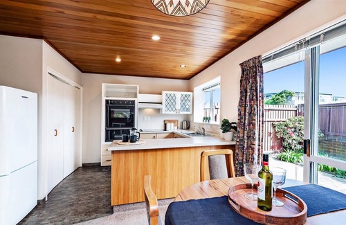 Upper Riccarton Apartment | Prime Spot for convenience stay