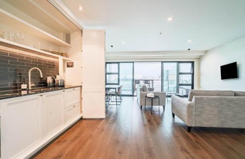 Auckland Central Business District Apartment | Princes Wharf - Spectacular Couple Getaway
