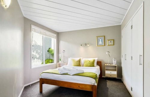Parnell House | Private 3BR+ Paradise in Parnell | WiFi Parking
