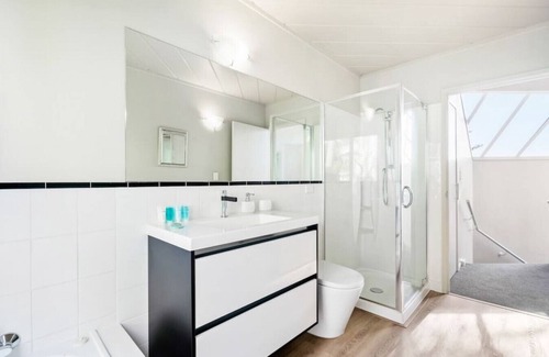 Parnell House | Private 3BR+ Paradise in Parnell | WiFi Parking