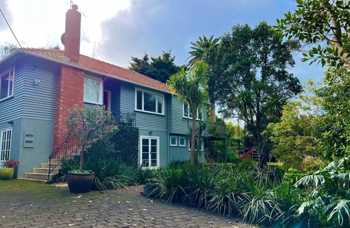 Devonport House | Private Garden Setting