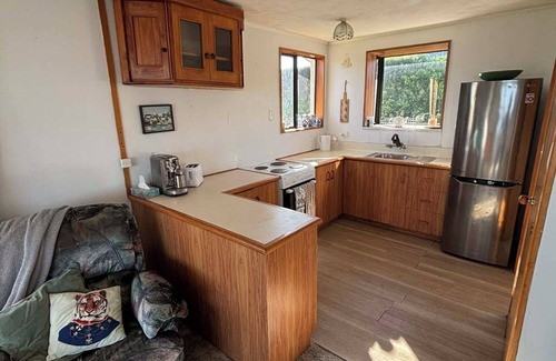 Kakanui House | Private Kakanui Beach Escape: Surfer’s Sanctuary, Fisherman's Paradise.