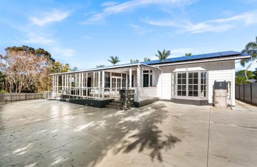 Whangarei House | Queen Room at Wolfe Street