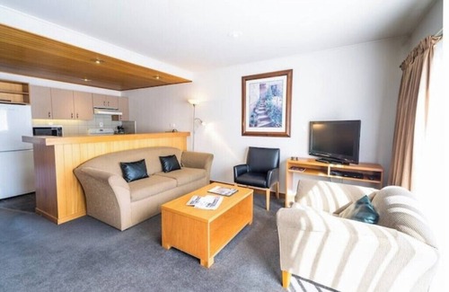 Queenstown Apartment | Queenstown Mews 3B