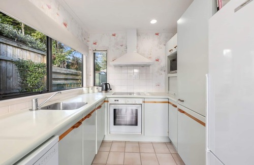 Taupo House | Quiet Hideaway Near Lake & Town