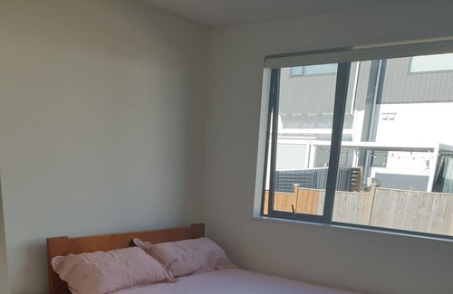 Auckland House | Quiet, peaceful, Cosy Rooms with own Bathrooms