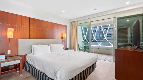 Auckland Central Business District Apartment | QV Stays Upscale Urban Sanctuary