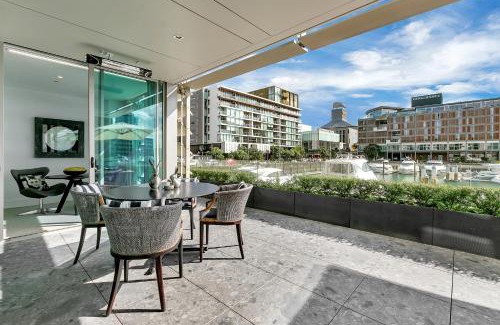 Auckland Central Business District Apartment | QV Stays Waterfront Glamour