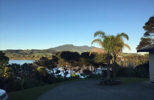 Raglan House | RAGLAN - FULLY self contained 1 bedroom