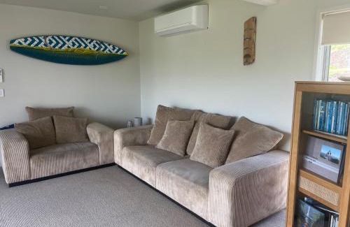 Raglan House | RAGLAN - FULLY self contained 1 bedroom